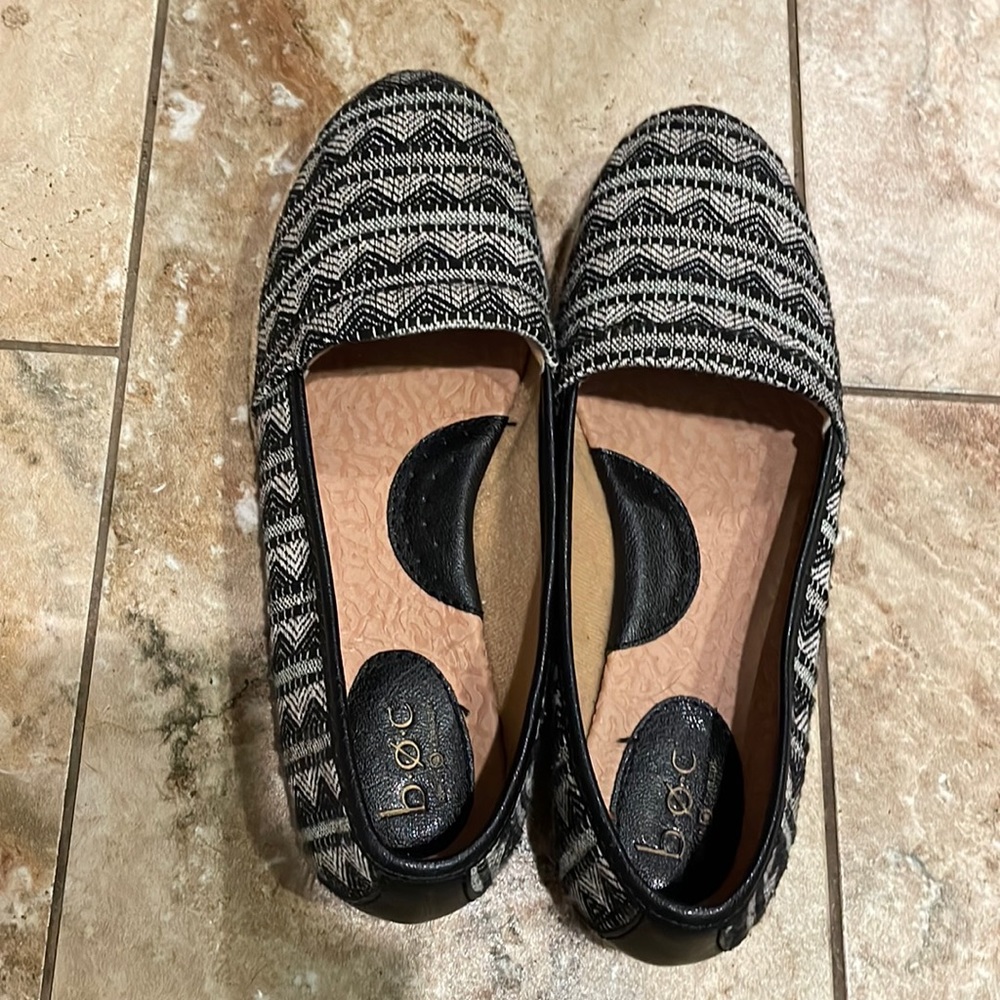 Boc Size 7 Casual Shoes Black and White.